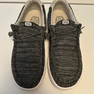 Hey Dude Wally Stretch Mix Meteorite size 11 nwot